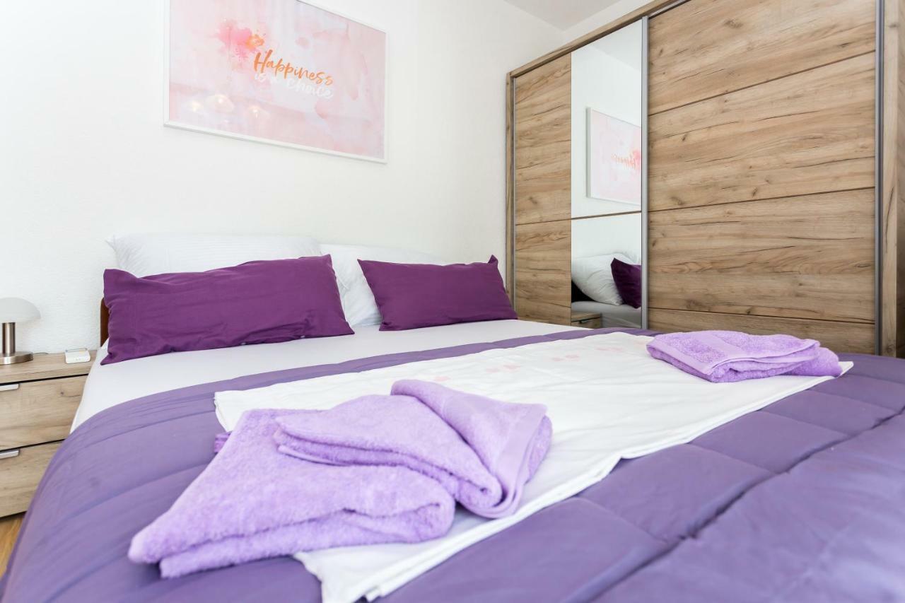 אומיס Apartments Iva Brstilo מראה חיצוני תמונה
